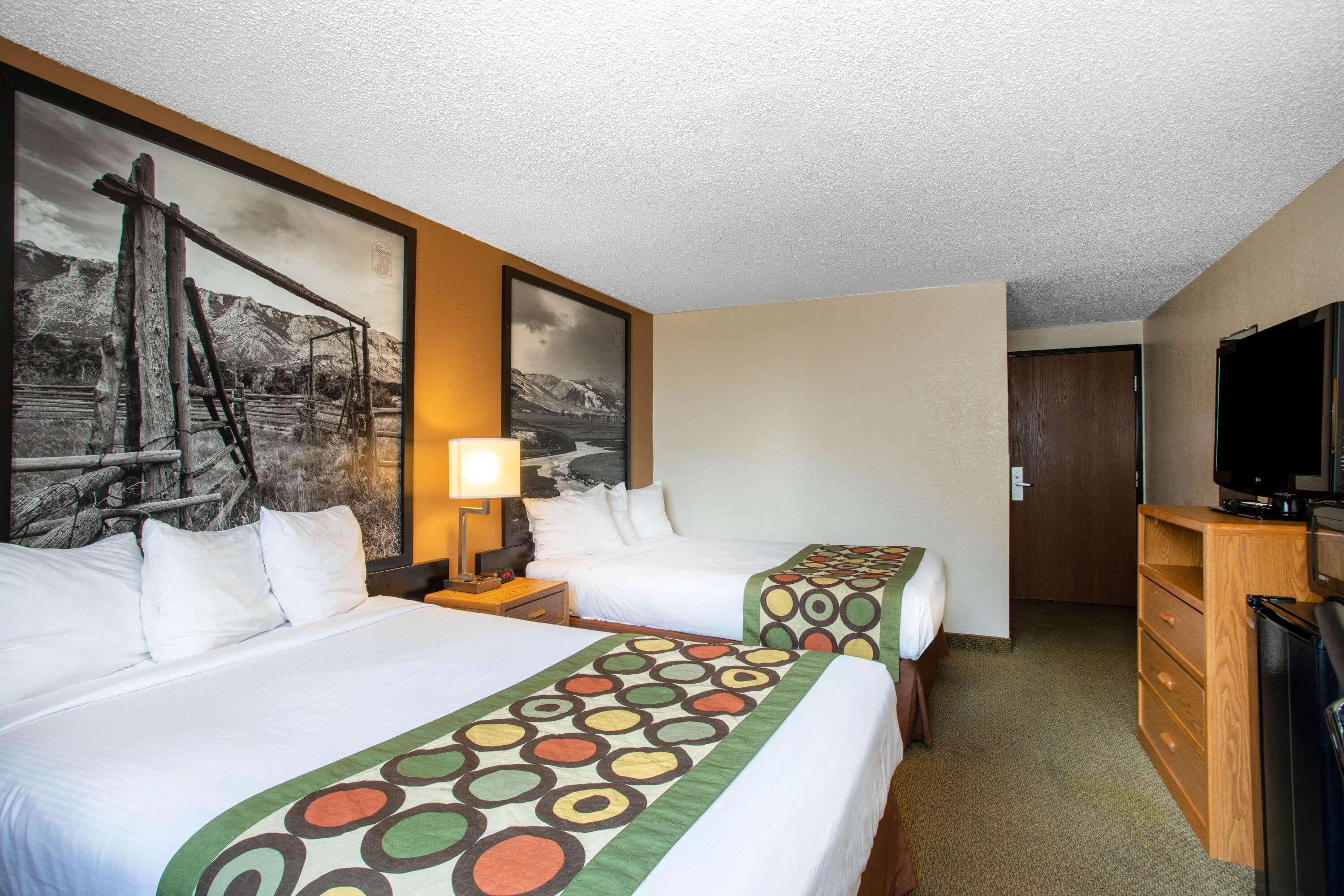 Super 8 By Wyndham Wy Hotel