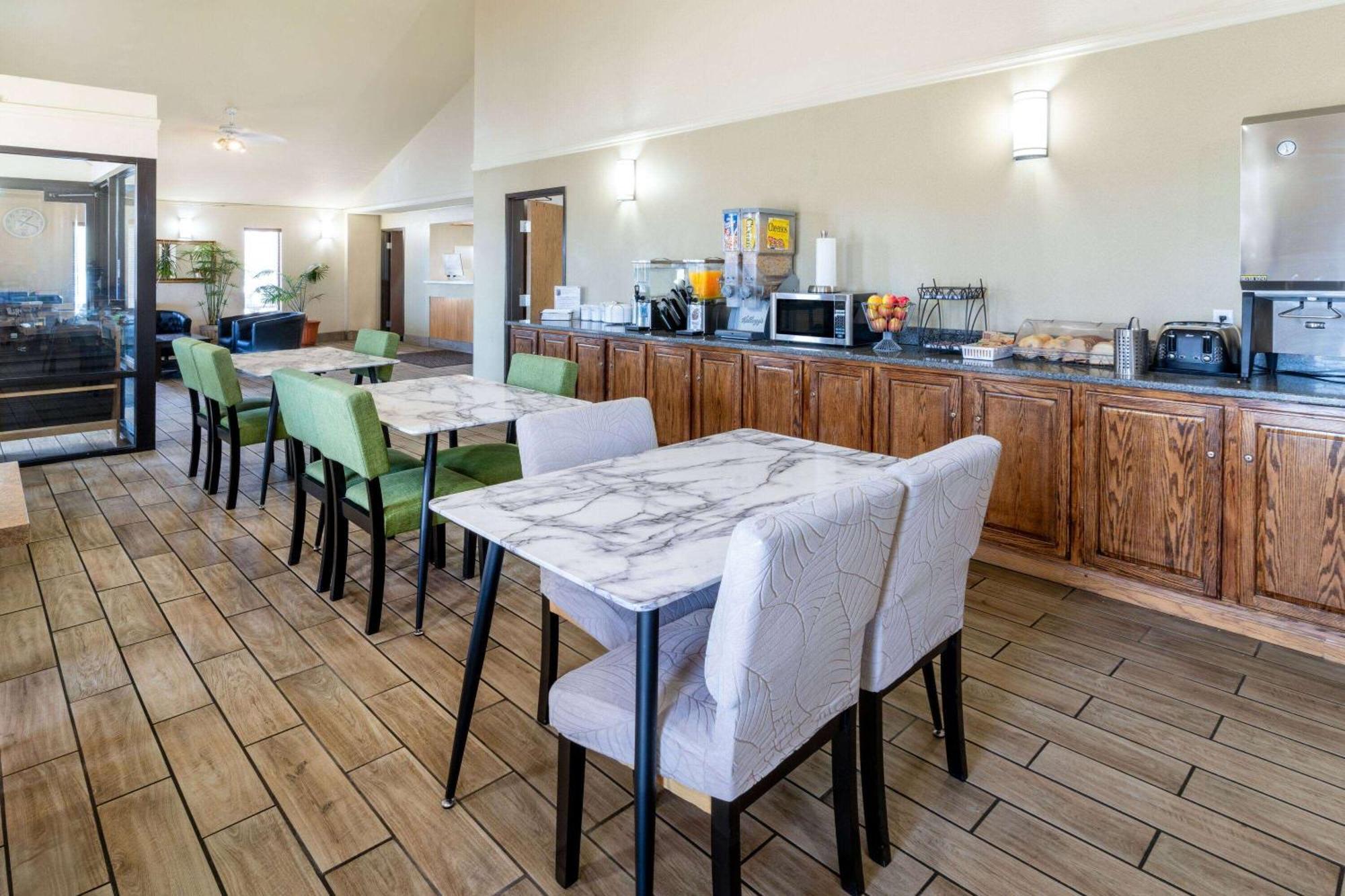 Super 8 By Wyndham Wy Hotel Cheyenne