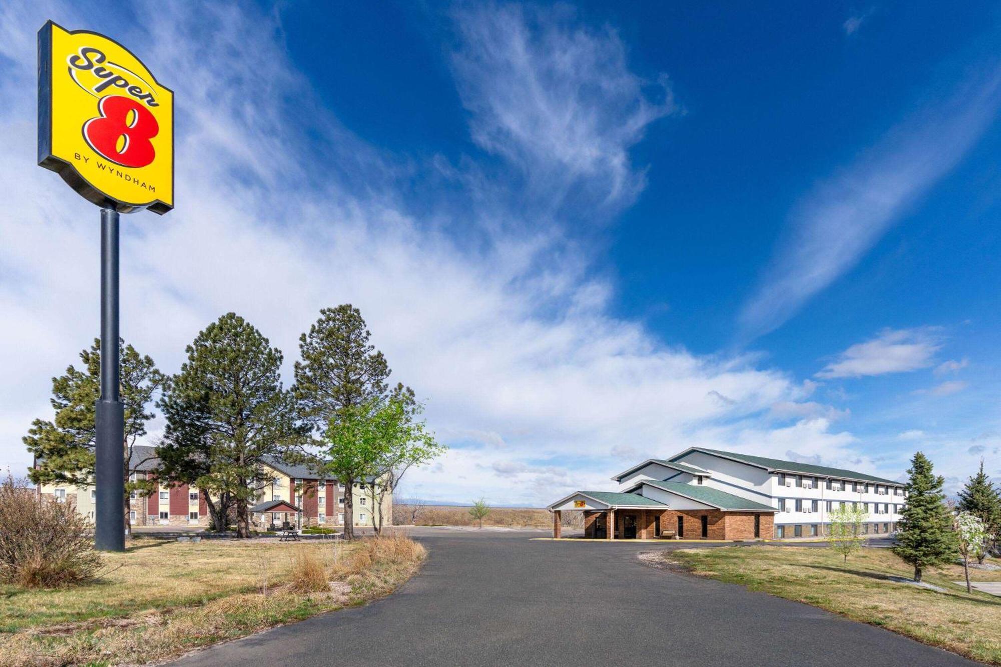 Hotel Super 8 By Wyndham Wy